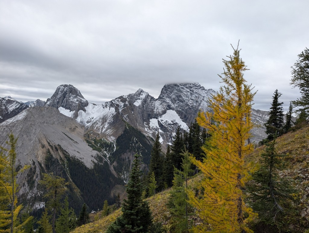 Tryst Lake and Tryst&nbsp;Ridge